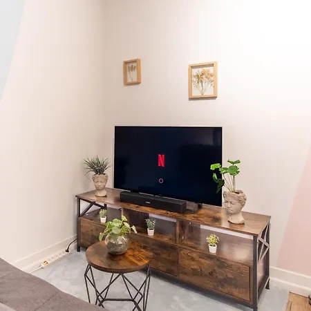 Pool Table Heaven, Workstation, 4K Tv, Netflix Apartment Leipzig Exterior photo